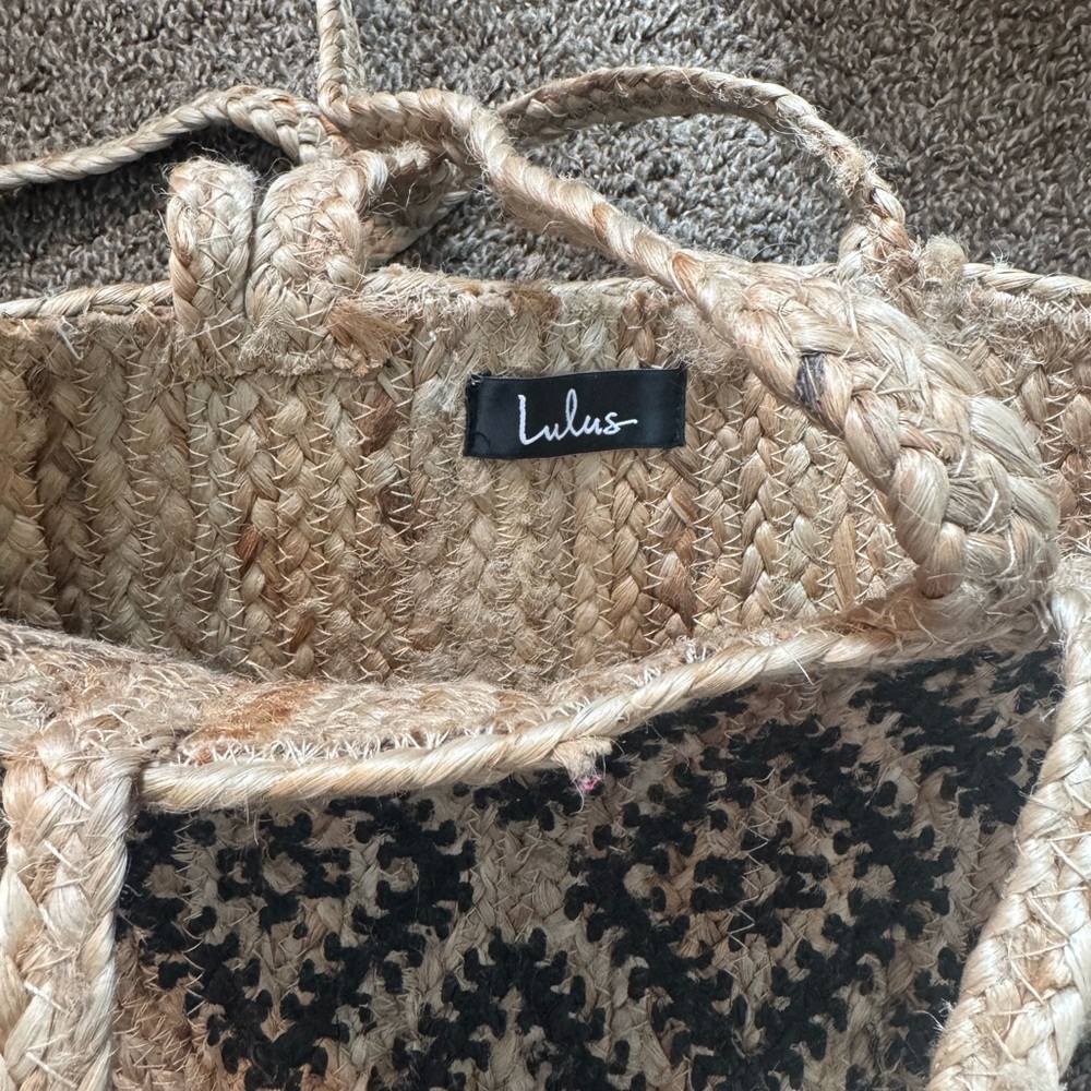 Lulus Woven Tote Bag - Picture 3 of 5